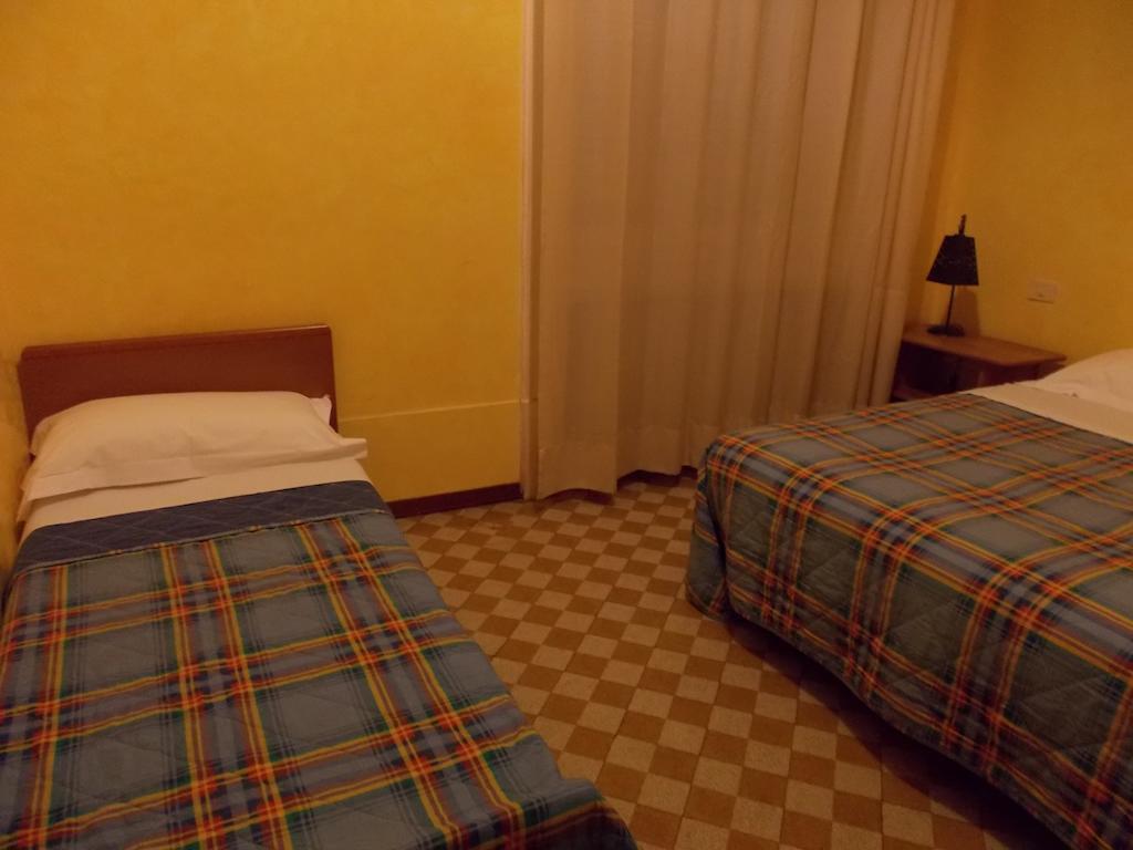 Albergo Stazione Brescia Exteriör bild